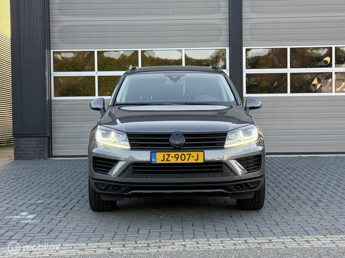 3.0 TSI Hybrid Highline DSG|Pano|ACC|Trhk