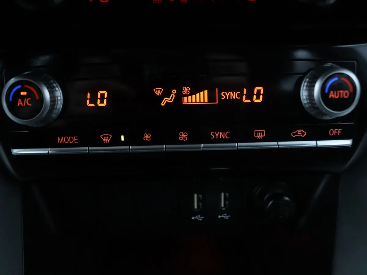 187pk PHEV Intense+ Automaat Camera | Cruise | Navi | Parkeersens. v+a | Trekhaak