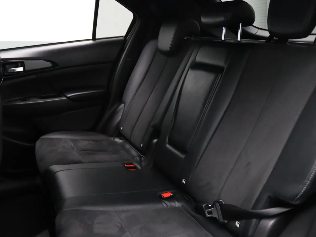 187pk PHEV Intense+ Automaat Camera | Cruise | Navi | Parkeersens. v+a | Trekhaak