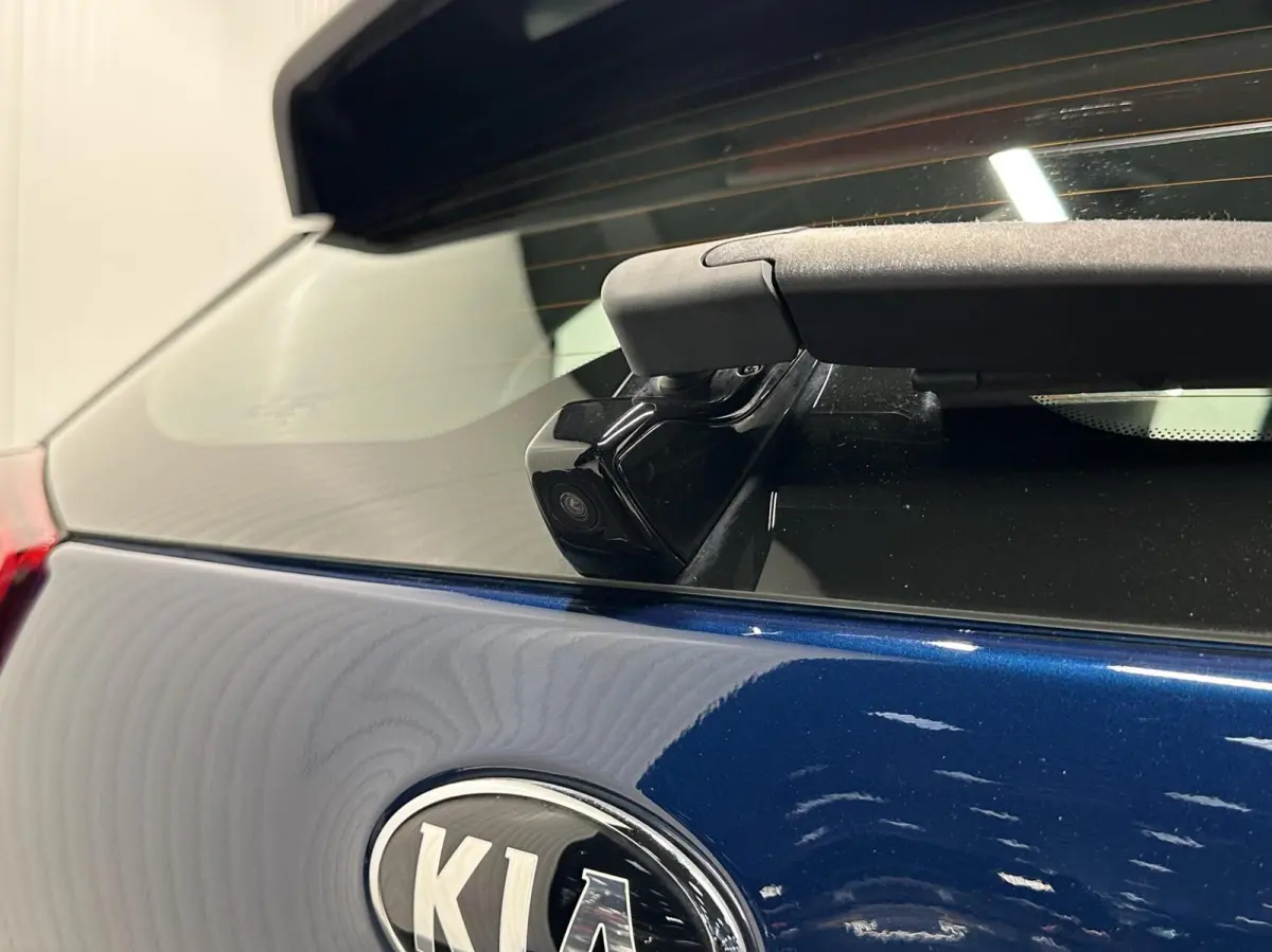 1.6 GDi Hybrid ExecutiveLine CAMERA NAVI ECC TREKHAAK CRUISE CARPLAY.