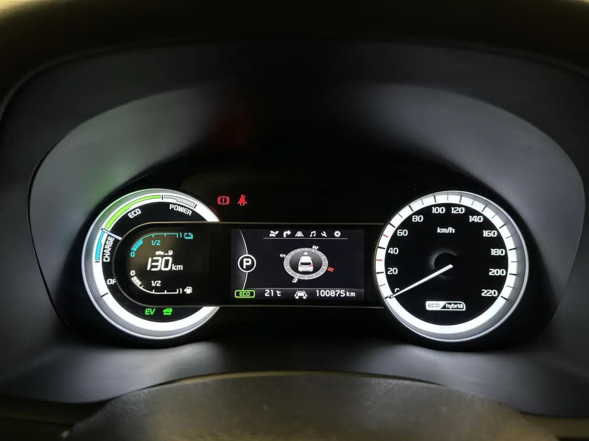 1.6 GDi Hybrid ExecutiveLine CAMERA NAVI ECC TREKHAAK CRUISE CARPLAY.