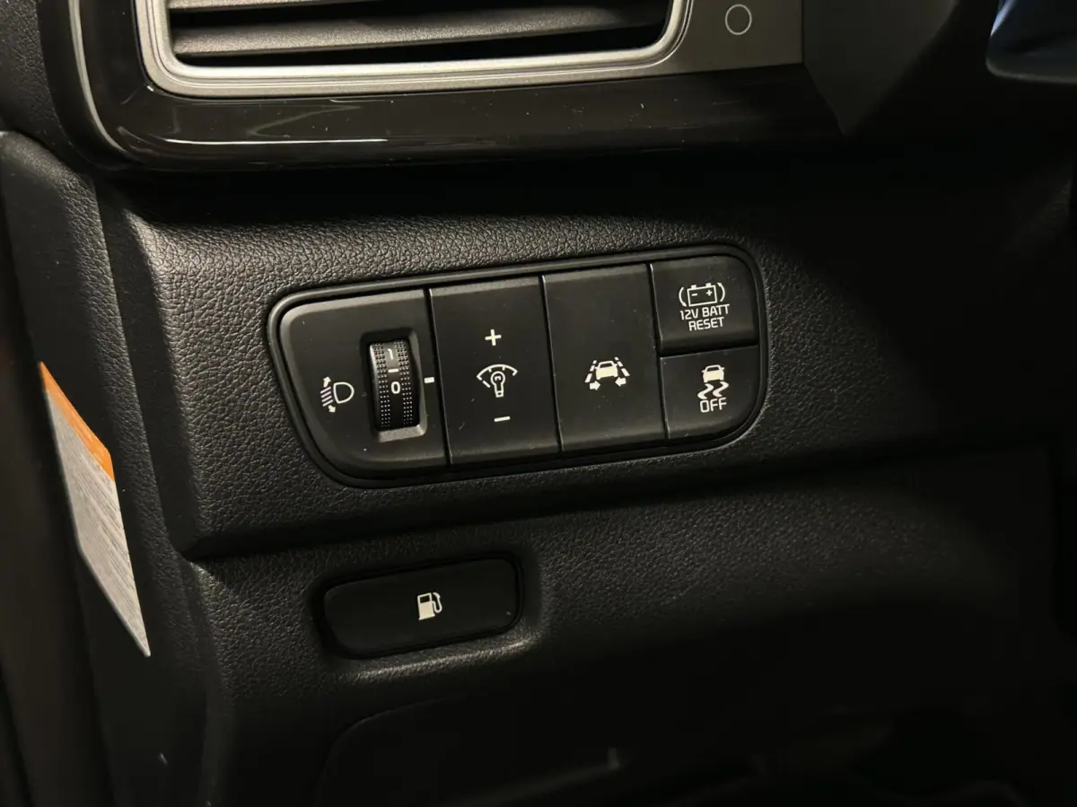 1.6 GDi Hybrid ExecutiveLine CAMERA NAVI ECC TREKHAAK CRUISE CARPLAY.