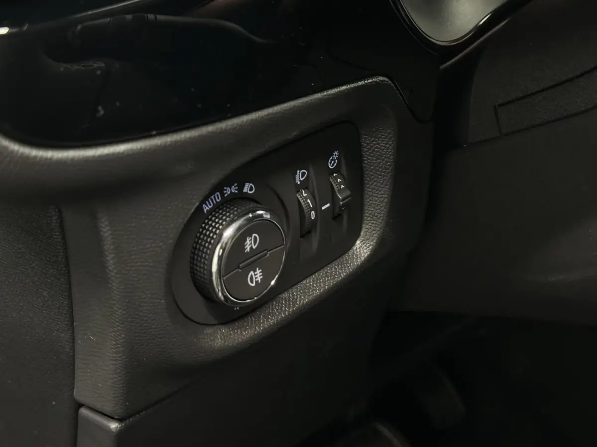 1.2 Turbo Hybrid Edition CAMERA NAVI CARPLAY CRUISE ECC 2500 KM.