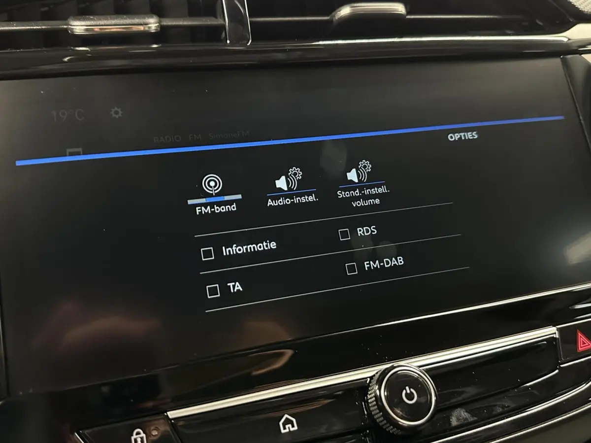 1.2 Turbo Hybrid Edition CAMERA NAVI CARPLAY CRUISE ECC 2500 KM.