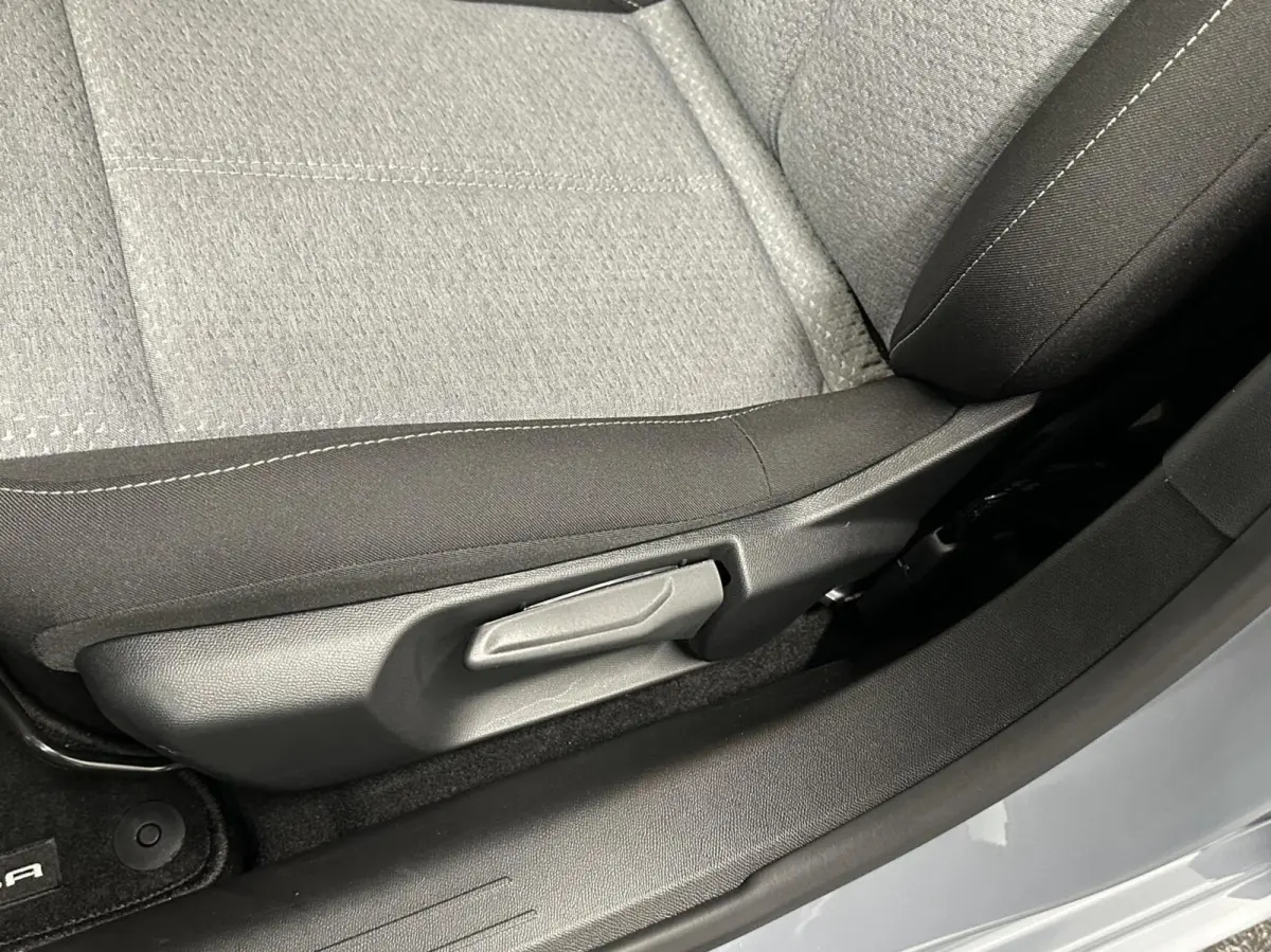 1.2 Turbo Hybrid Edition CAMERA NAVI CARPLAY CRUISE ECC 2500 KM.