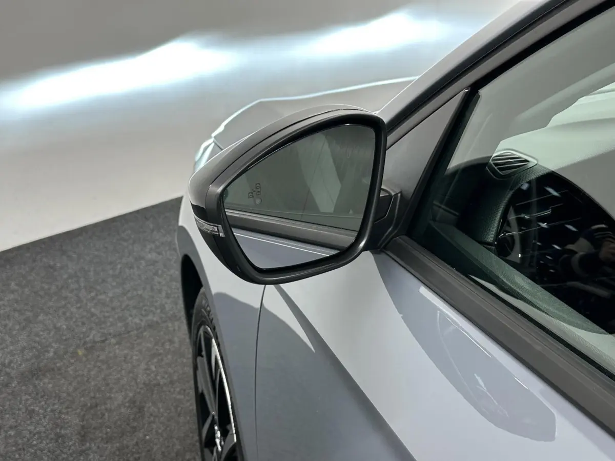 1.2 Turbo Hybrid Edition CAMERA NAVI CARPLAY CRUISE ECC 2500 KM.