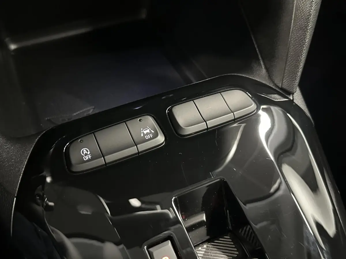 1.2 Turbo Hybrid Edition CAMERA NAVI CARPLAY CRUISE ECC 2500 KM.