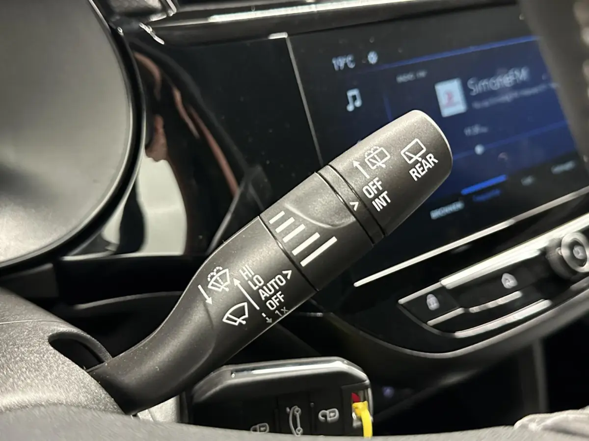 1.2 Turbo Hybrid Edition CAMERA NAVI CARPLAY CRUISE ECC 2500 KM.