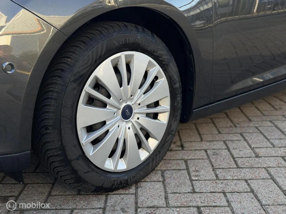 1.0 EcoBoost Trend Edition | Stoel/Stuurverwarming | Navi | Cruise |
