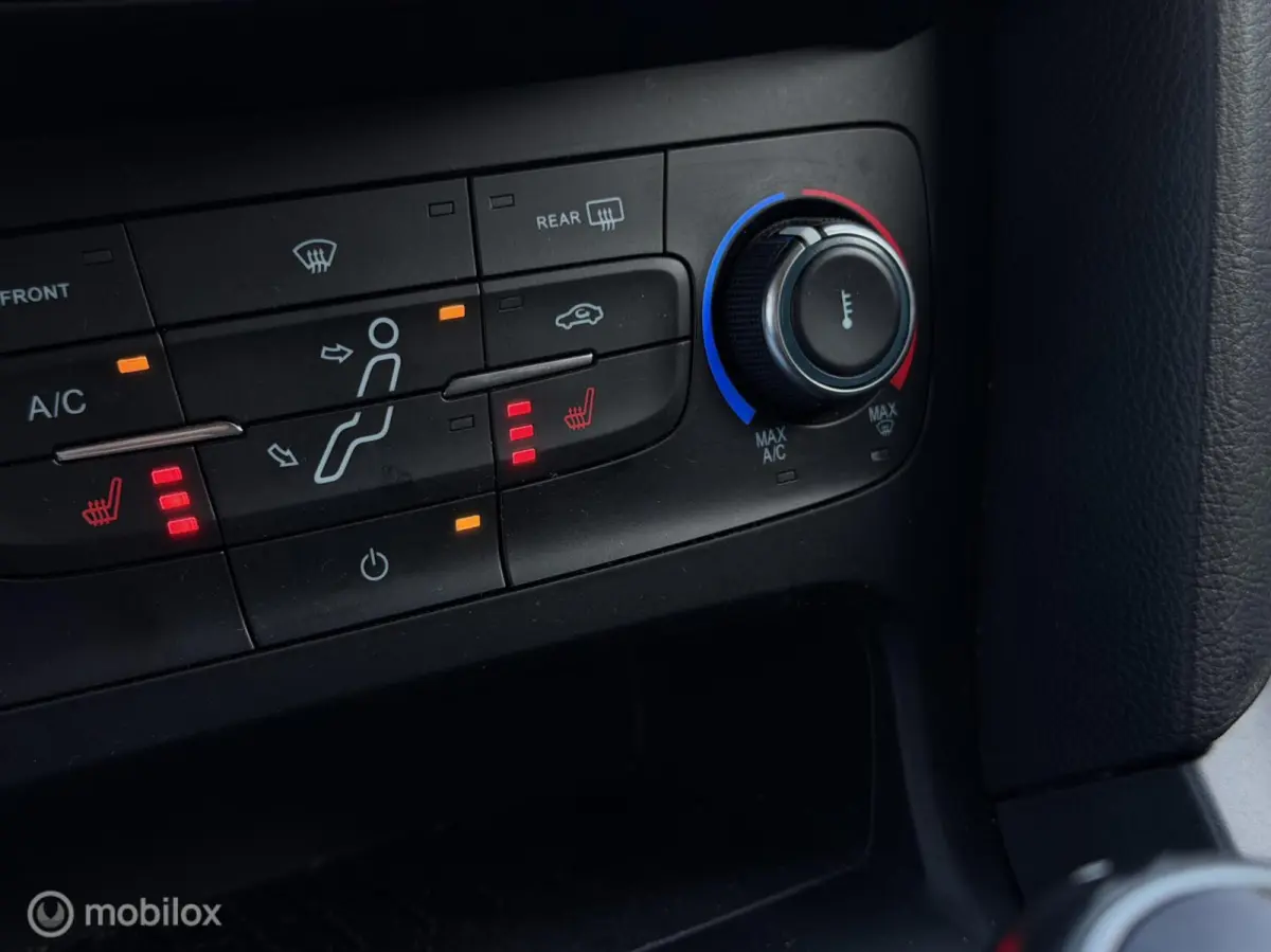 1.0 EcoBoost Trend Edition | Stoel/Stuurverwarming | Navi | Cruise |