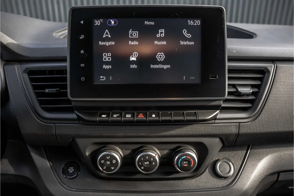 2.0 dCi 150 L2H1 | Automaat | 5-Zits | 150 PK | Camera | Cruise | Navi | Airco