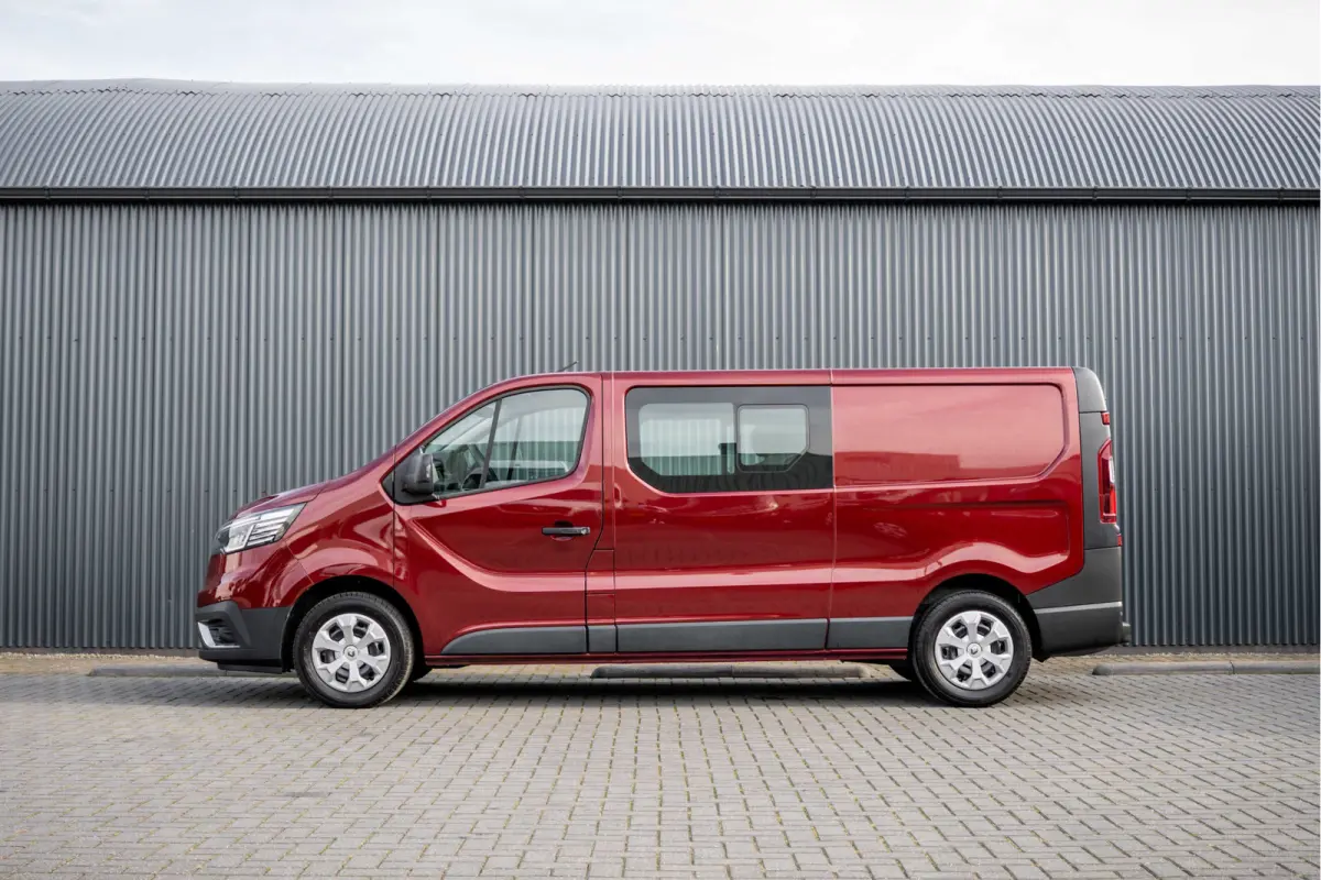 2.0 dCi 150 L2H1 | Automaat | 5-Zits | 150 PK | Camera | Cruise | Navi | Airco