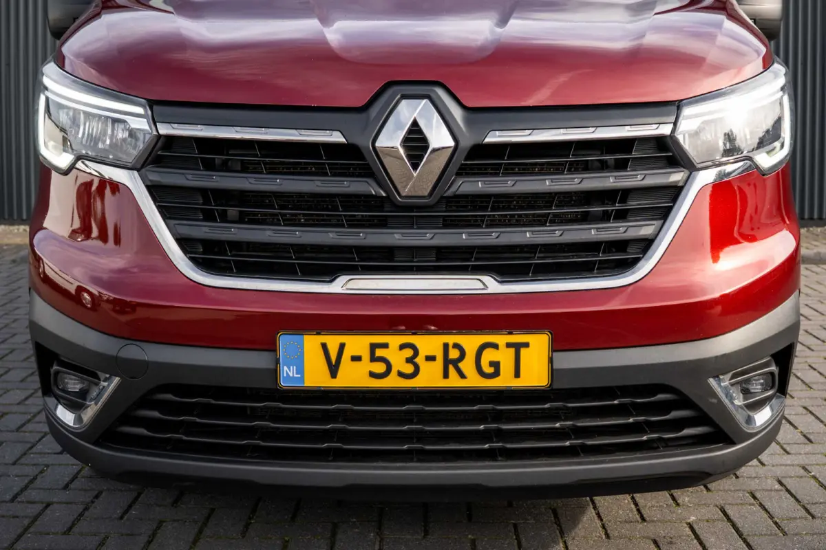 2.0 dCi 150 L2H1 | Automaat | 5-Zits | 150 PK | Camera | Cruise | Navi | Airco
