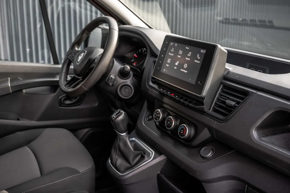 2.0 dCi 150 L2H1 | Automaat | 5-Zits | 150 PK | Camera | Cruise | Navi | Airco