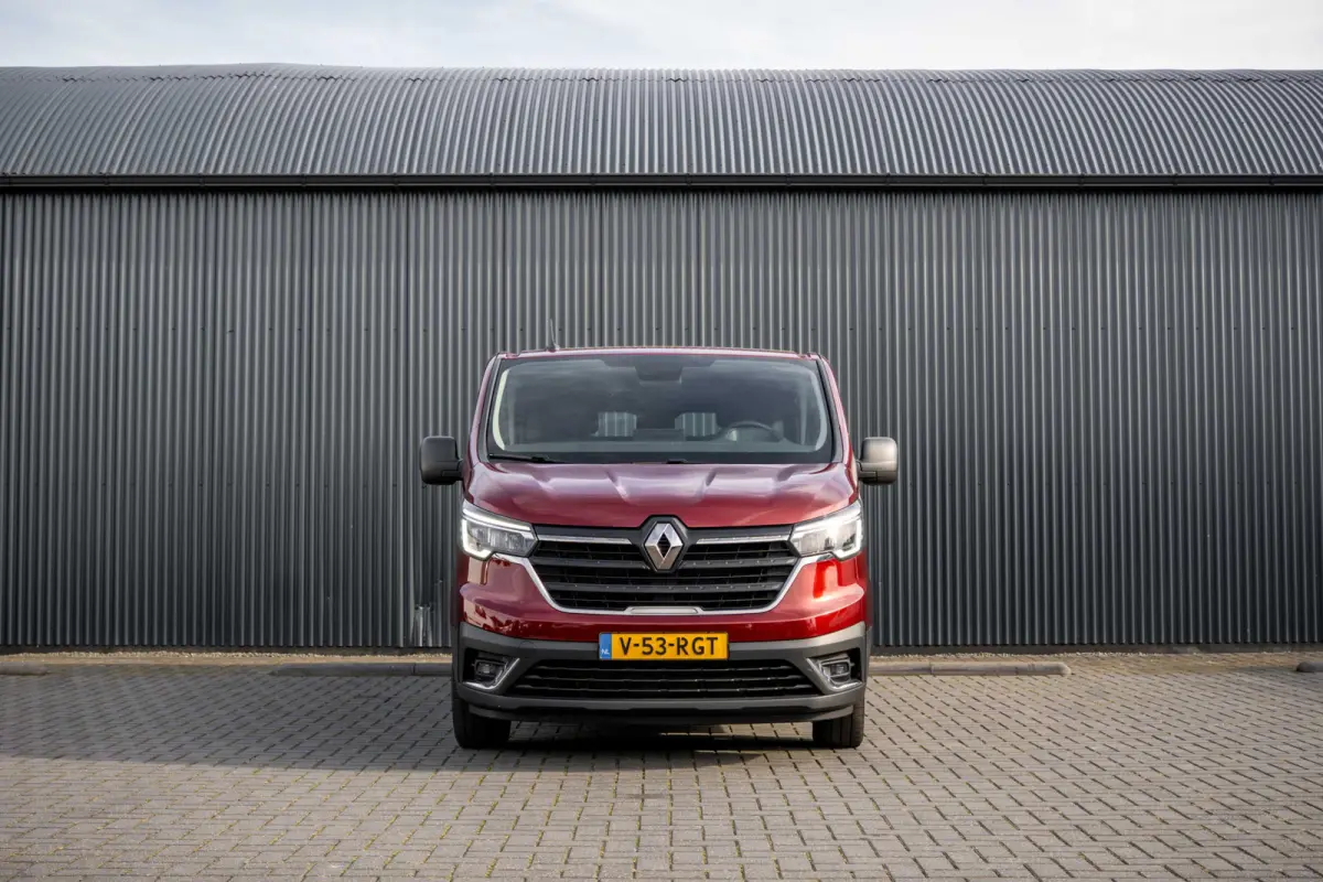 2.0 dCi 150 L2H1 | Automaat | 5-Zits | 150 PK | Camera | Cruise | Navi | Airco
