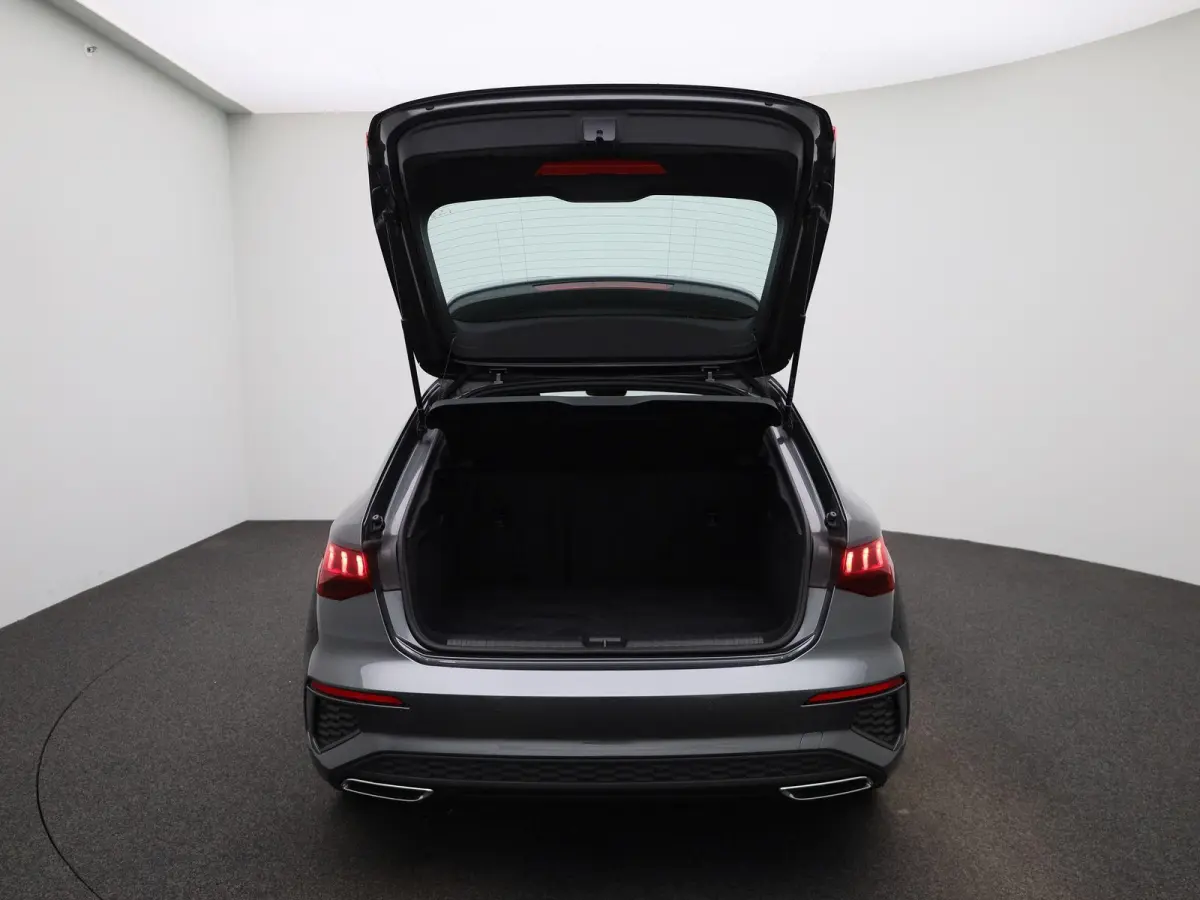30 TFSI S edition 110 PK | S-line | Automaat | Navigatie | Apple Carplay | Android Auto | Cruise Control | Lichtmetalen velgen |