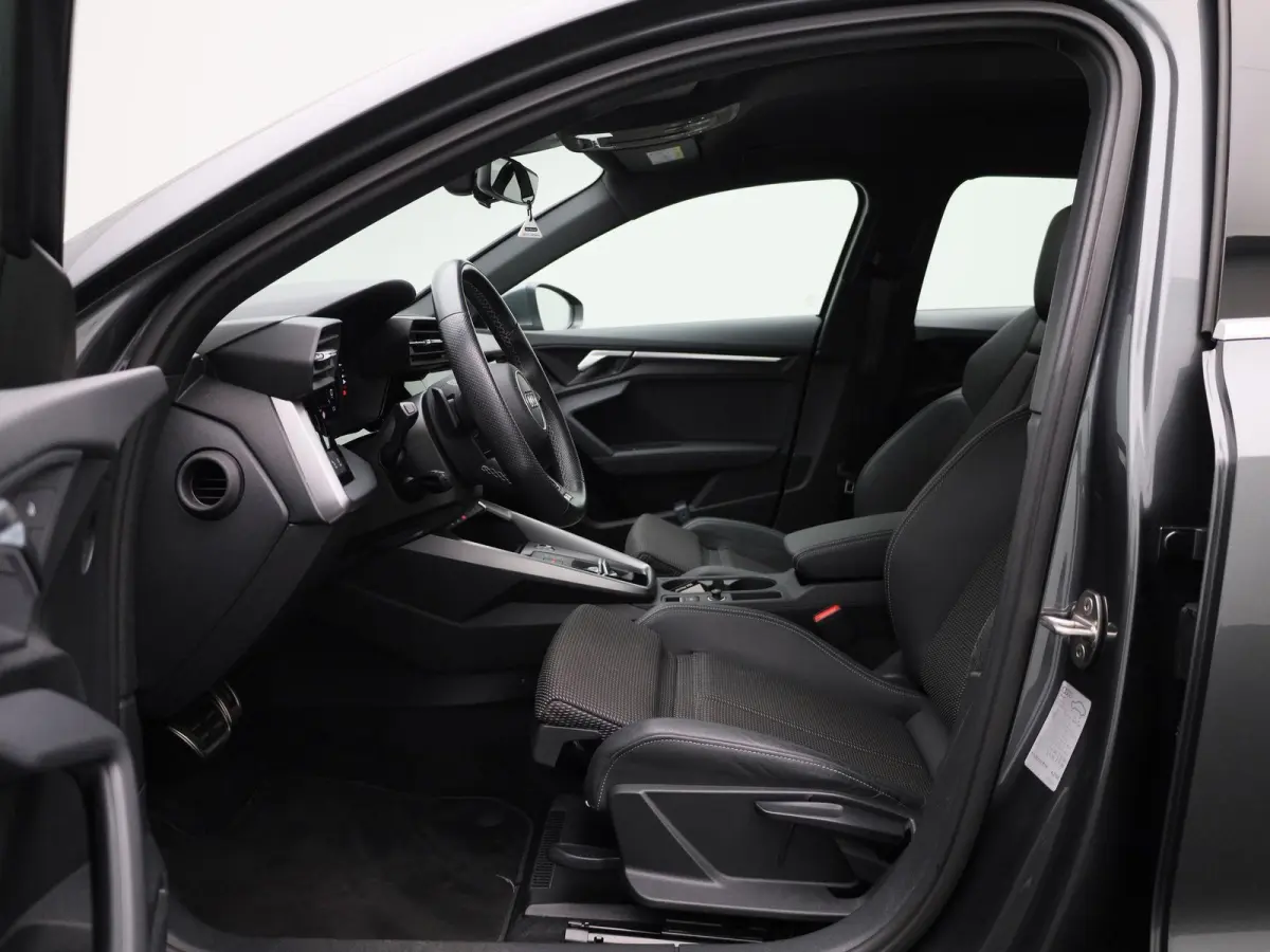30 TFSI S edition 110 PK | S-line | Automaat | Navigatie | Apple Carplay | Android Auto | Cruise Control | Lichtmetalen velgen |