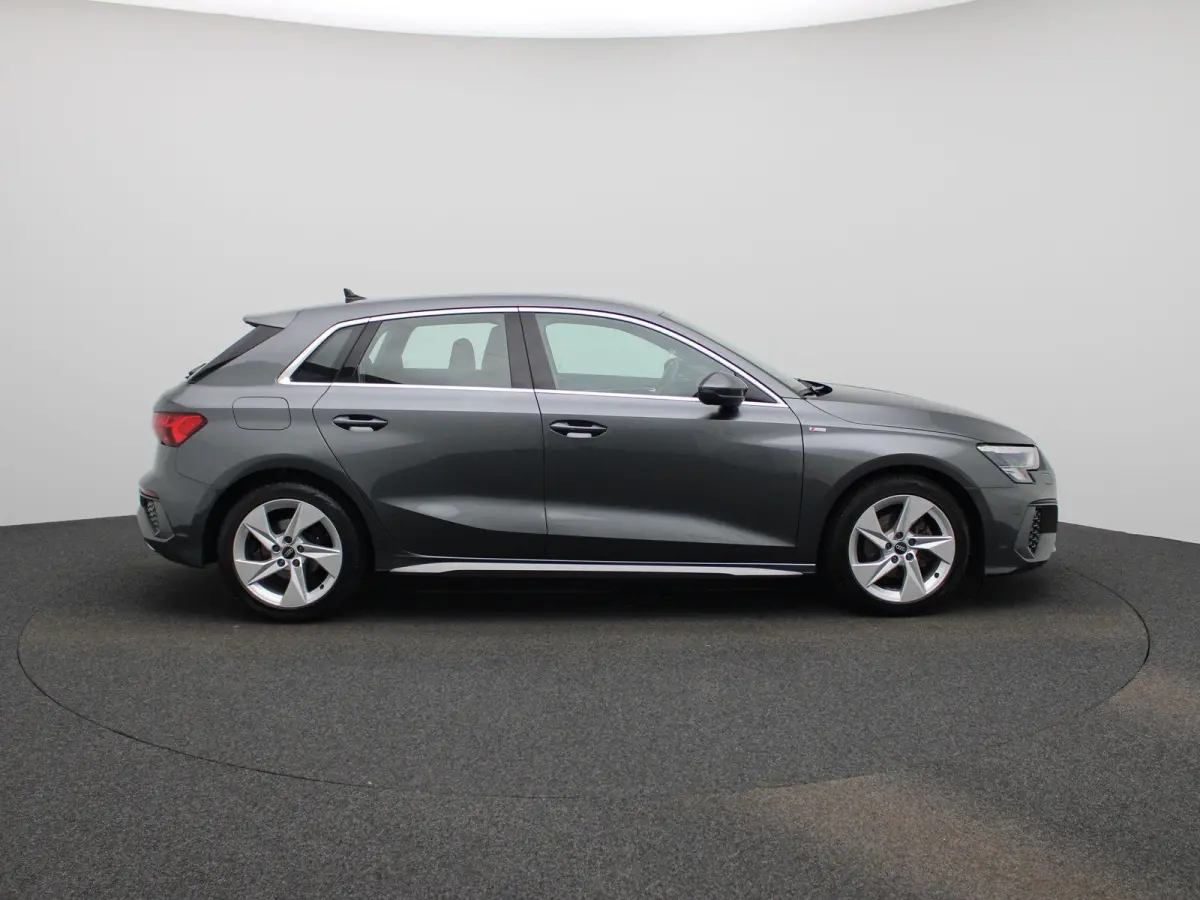 30 TFSI S edition 110 PK | S-line | Automaat | Navigatie | Apple Carplay | Android Auto | Cruise Control | Lichtmetalen velgen |