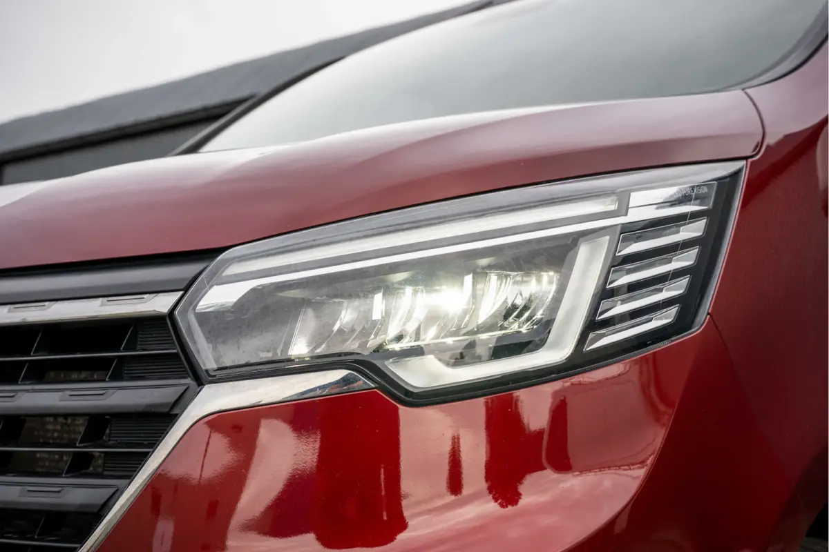 2.0 dCi 150 L2H1 | Automaat | 5-Zits | 150 PK | Camera | Cruise | Navi | Airco