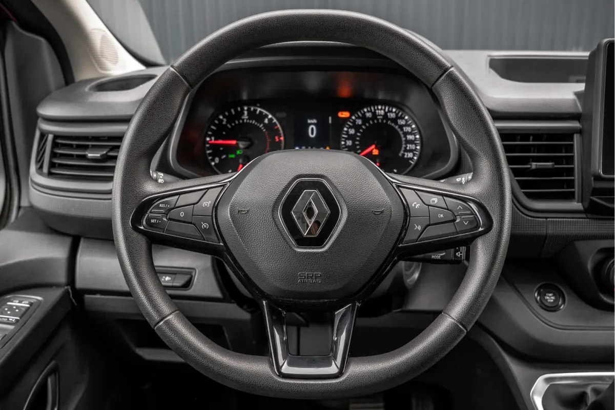 2.0 dCi 150 L2H1 | Automaat | 5-Zits | 150 PK | Camera | Cruise | Navi | Airco