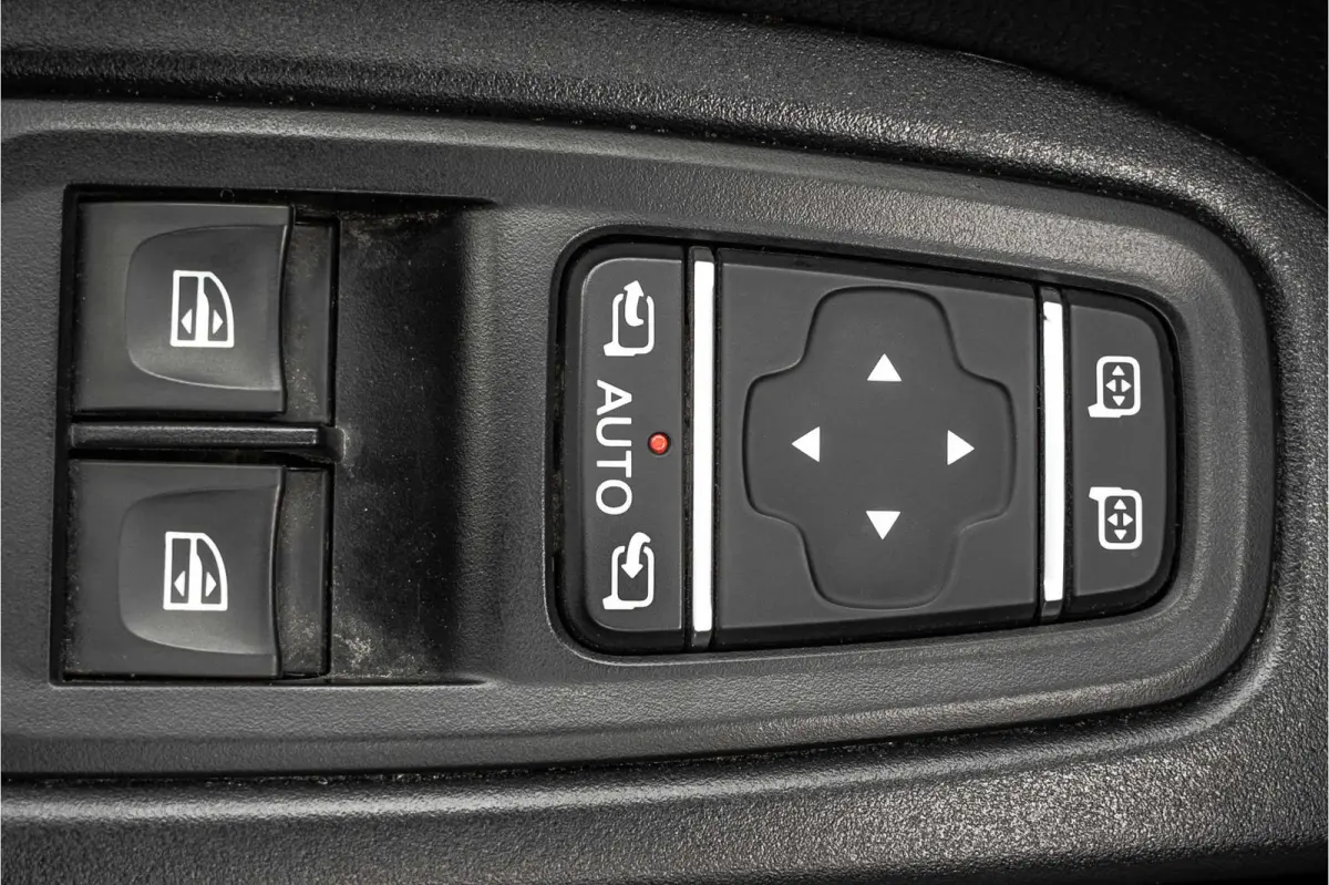 2.0 dCi 150 L2H1 | Automaat | 5-Zits | 150 PK | Camera | Cruise | Navi | Airco