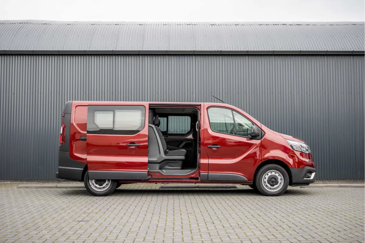 2.0 dCi 150 L2H1 | Automaat | 5-Zits | 150 PK | Camera | Cruise | Navi | Airco
