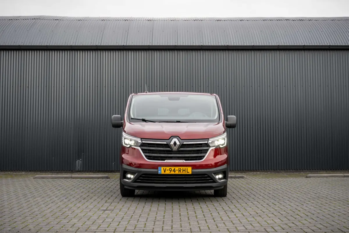 2.0 dCi 150 L2H1 | Automaat | 5-Zits | 150 PK | Camera | Cruise | Navi | Airco
