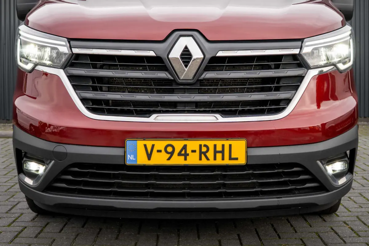 2.0 dCi 150 L2H1 | Automaat | 5-Zits | 150 PK | Camera | Cruise | Navi | Airco