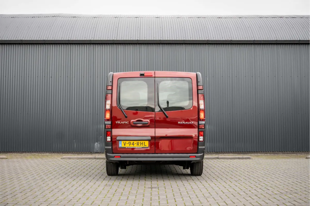2.0 dCi 150 L2H1 | Automaat | 5-Zits | 150 PK | Camera | Cruise | Navi | Airco