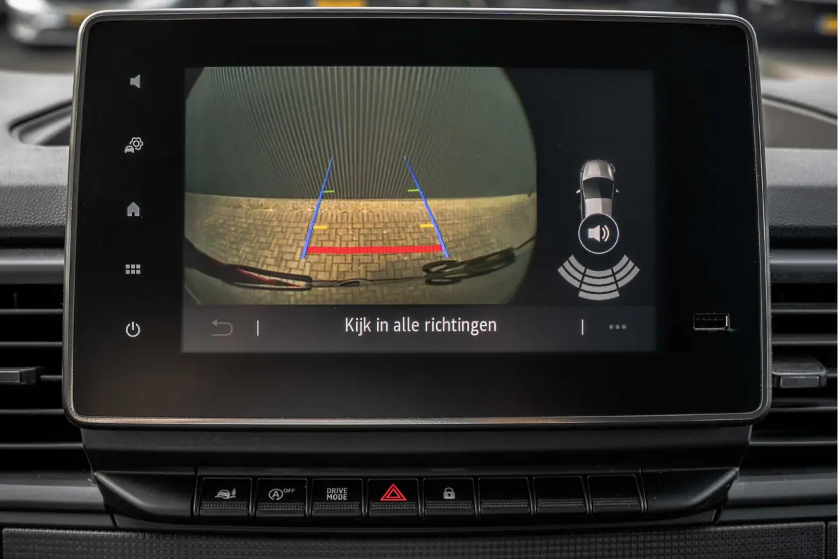 2.0 dCi 150 L2H1 | Automaat | 5-Zits | 150 PK | Camera | Cruise | Navi | Airco