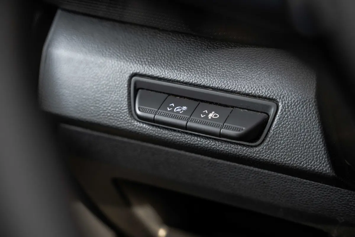 2.0 dCi 150 L2H1 | Automaat | 5-Zits | 150 PK | Camera | Cruise | Navi | Airco