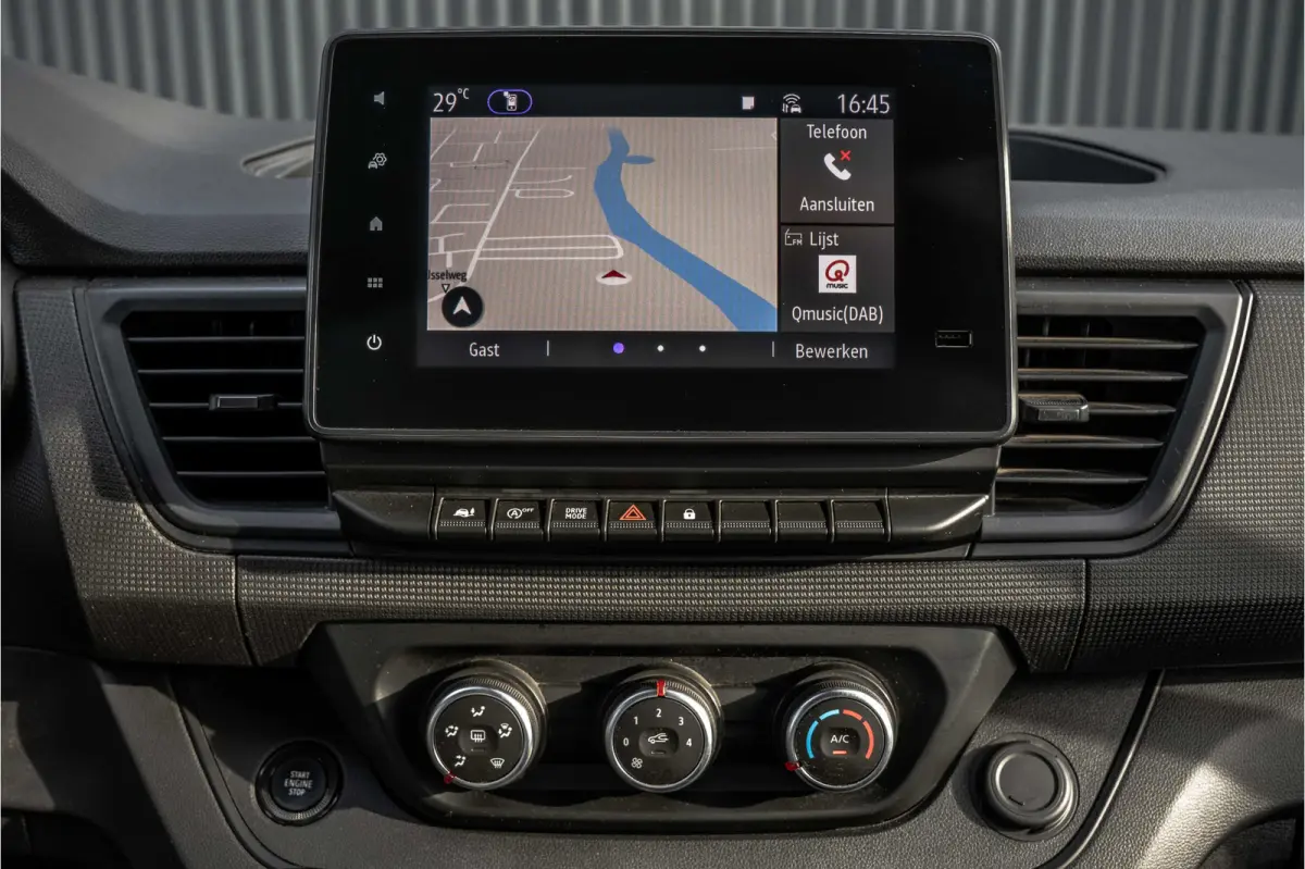 2.0 dCi 150 L2H1 | Automaat | 5-Zits | 150 PK | Camera | Cruise | Navi | Airco