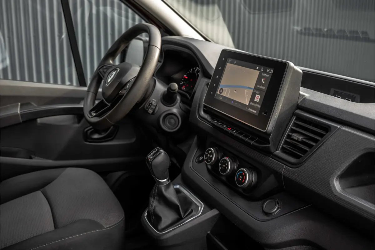 2.0 dCi 150 L2H1 | Automaat | 5-Zits | 150 PK | Camera | Cruise | Navi | Airco