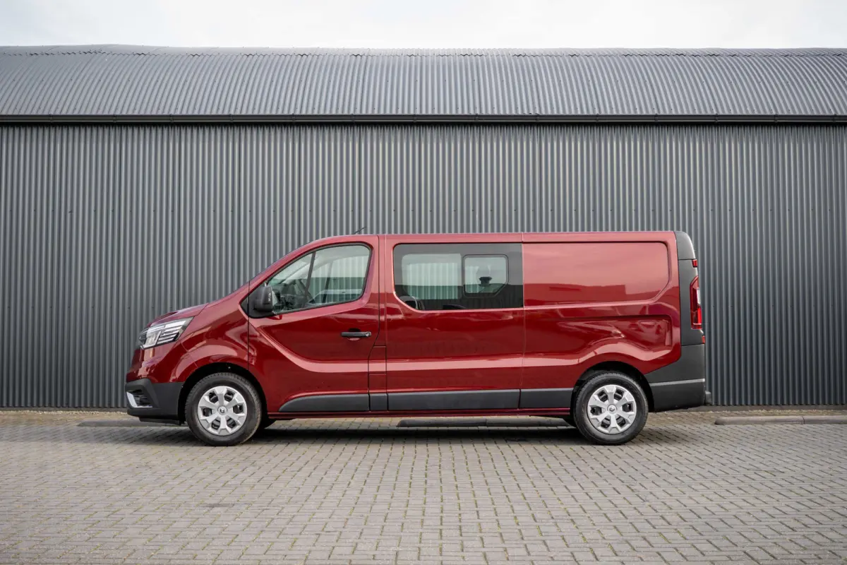 2.0 dCi 150 L2H1 | Automaat | 5-Zits | 150 PK | Camera | Cruise | Navi | Airco