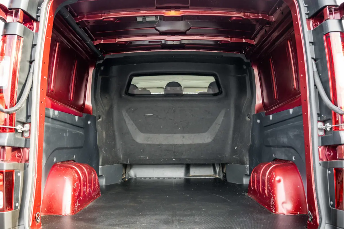 2.0 dCi 150 L2H1 | Automaat | 5-Zits | 150 PK | Camera | Cruise | Navi | Airco