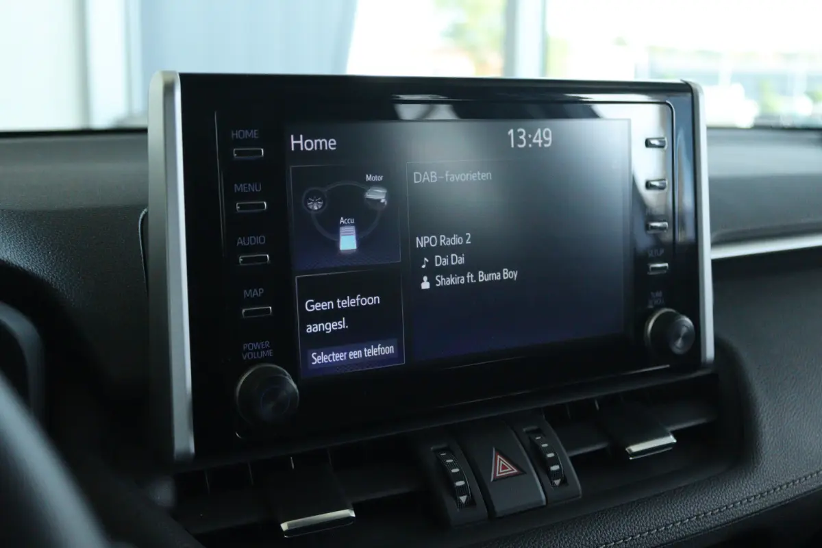 2.5 Hybrid AWD Dynamic | Adapt. Cruise | Camera | Keyless | Navi | Elektr. klep | LED | Carplay |