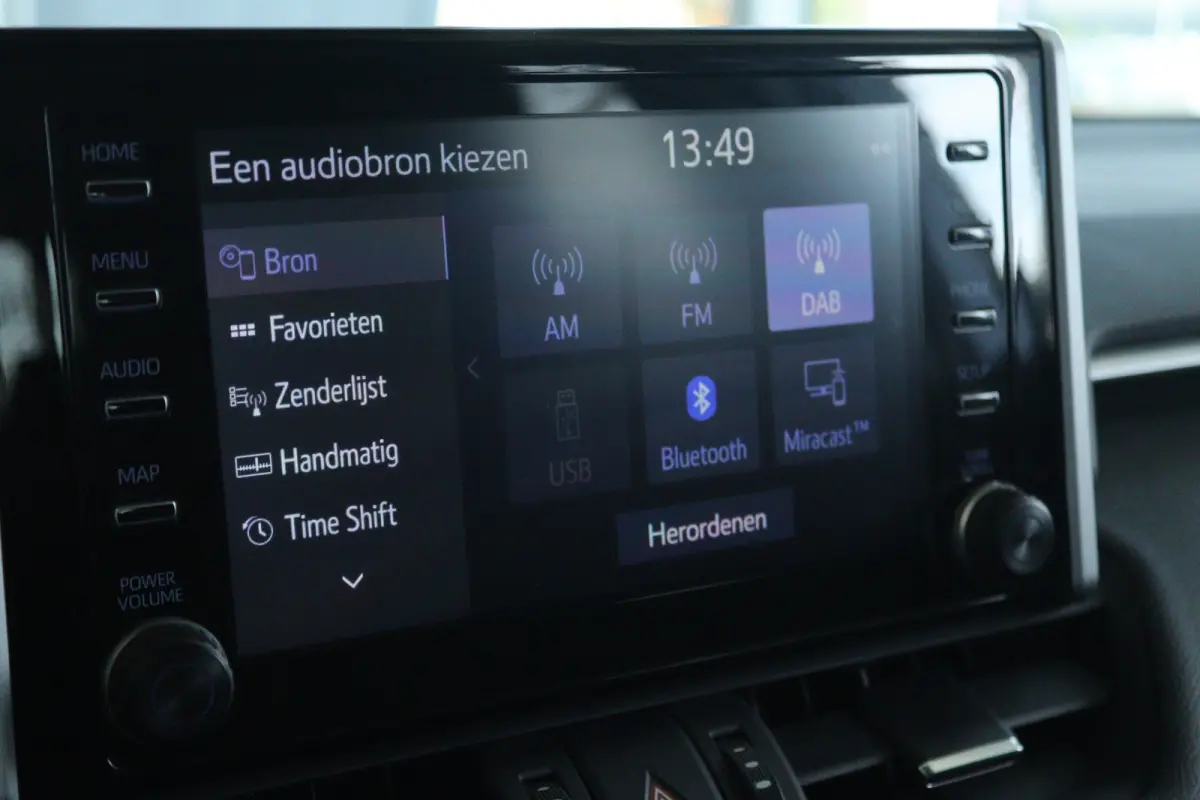 2.5 Hybrid AWD Dynamic | Adapt. Cruise | Camera | Keyless | Navi | Elektr. klep | LED | Carplay |