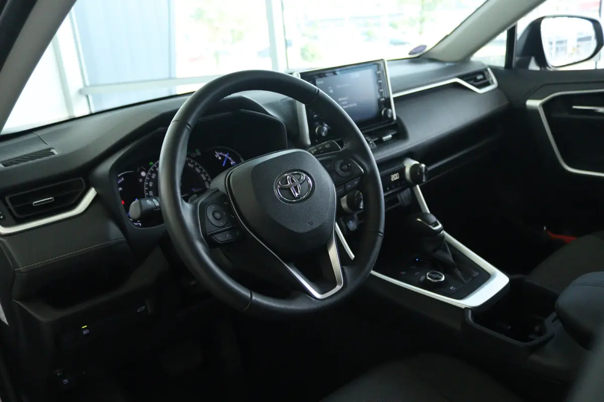 2.5 Hybrid AWD Dynamic | Adapt. Cruise | Camera | Keyless | Navi | Elektr. klep | LED | Carplay |