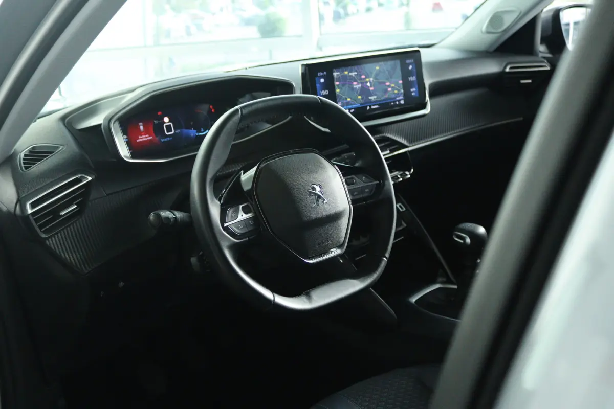 1.2 Turbo Allure | Cruise Control | Camera | Navi | Keyless | LED | Carplay | Climate | i-Cockpit | 17 Inch