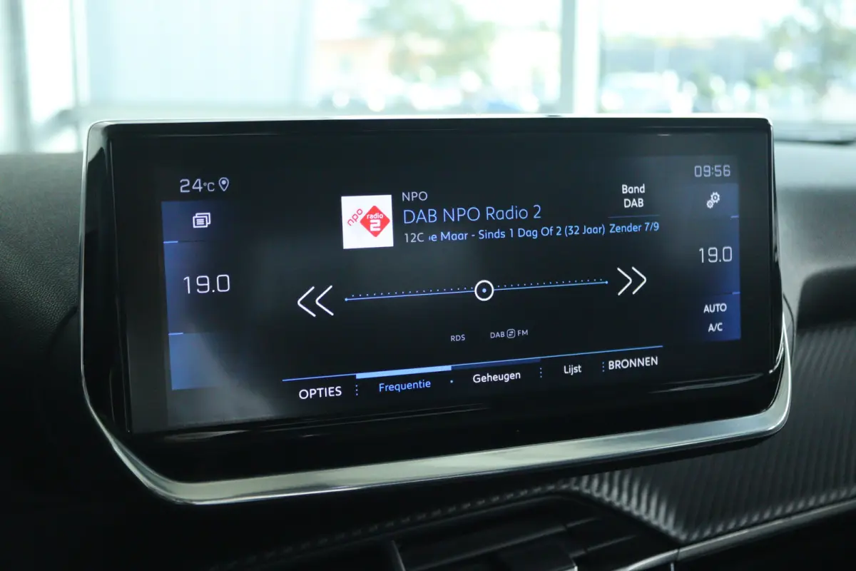 1.2 Turbo Allure | Cruise Control | Camera | Navi | Keyless | LED | Carplay | Climate | i-Cockpit | 17 Inch