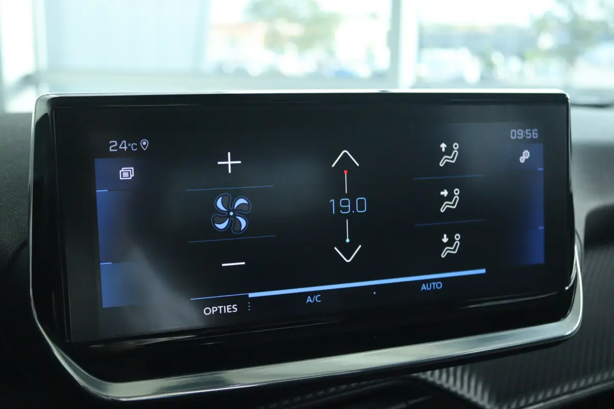 1.2 Turbo Allure | Cruise Control | Camera | Navi | Keyless | LED | Carplay | Climate | i-Cockpit | 17 Inch