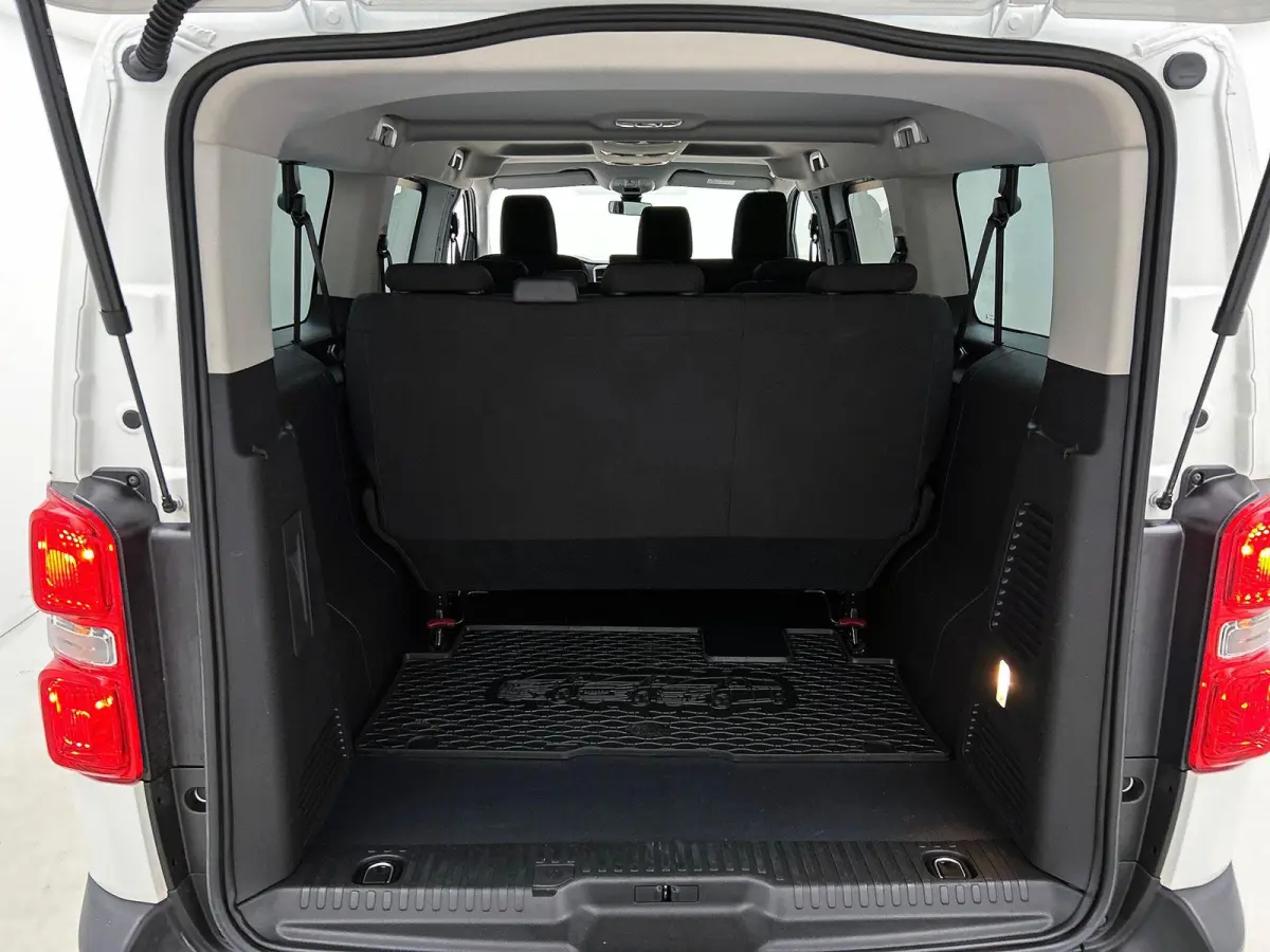 1.5 CDTI L3H1 9persoons PERSONENBUS Prijs is incl. BTW/BPM Navigatie Apple Carplay/ Android Auto Airco Cruise control Radio Parkeersensoren