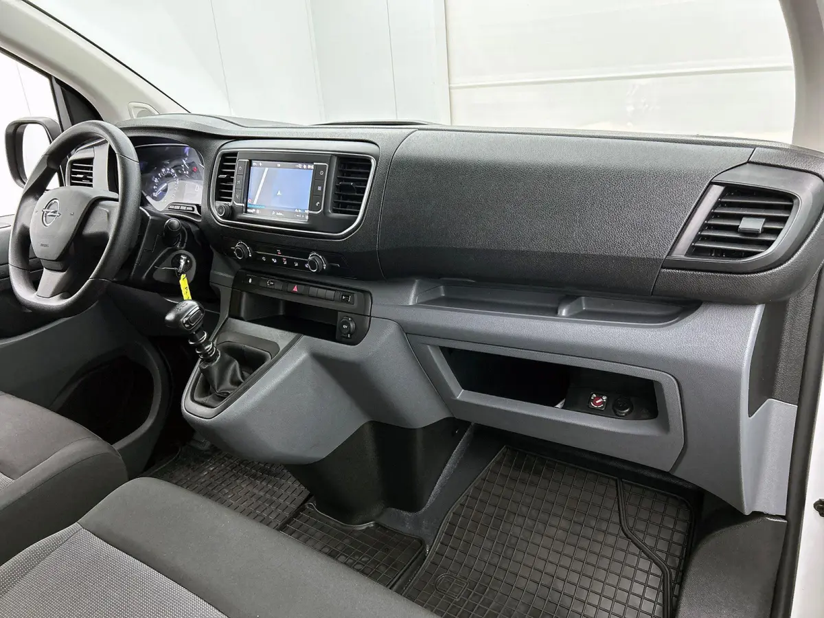 1.5 CDTI L3H1 9persoons PERSONENBUS Prijs is incl. BTW/BPM Navigatie Apple Carplay/ Android Auto Airco Cruise control Radio Parkeersensoren