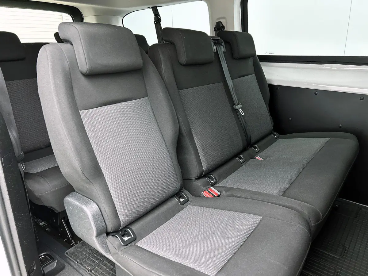 1.5 CDTI L3H1 9persoons PERSONENBUS Prijs is incl. BTW/BPM Navigatie Apple Carplay/ Android Auto Airco Cruise control Radio Parkeersensoren