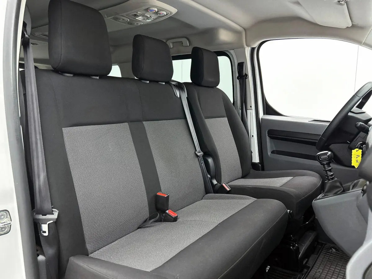 1.5 CDTI L3H1 9persoons PERSONENBUS Prijs is incl. BTW/BPM Navigatie Apple Carplay/ Android Auto Airco Cruise control Radio Parkeersensoren