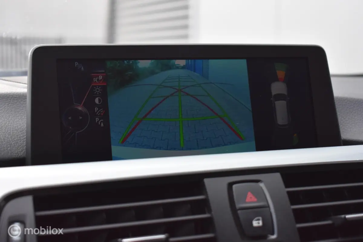 335i xDrive High Executive Panorama HUD Dodehoek ACC Keyless
