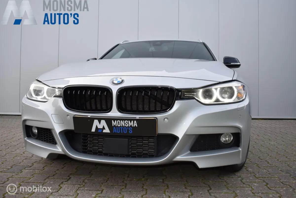 335i xDrive High Executive Panorama HUD Dodehoek ACC Keyless