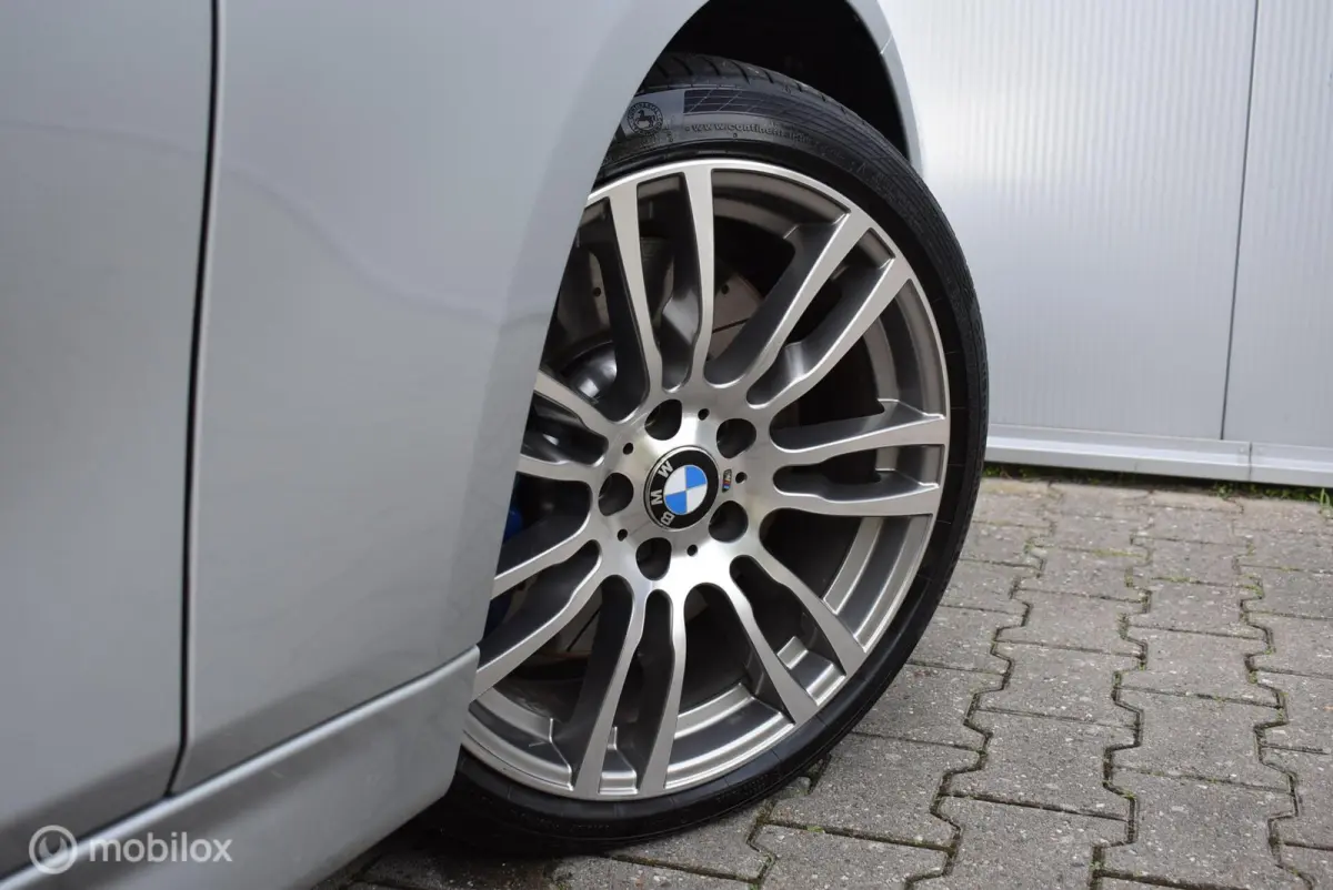 335i xDrive High Executive Panorama HUD Dodehoek ACC Keyless
