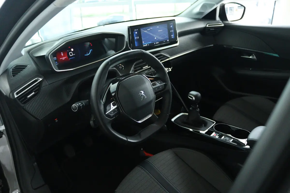 1.2 Turbo Allure | Cruise Control |  Camera | Carplay | Navi | i-Cockpit | LED | Lichtmetaal | Climate