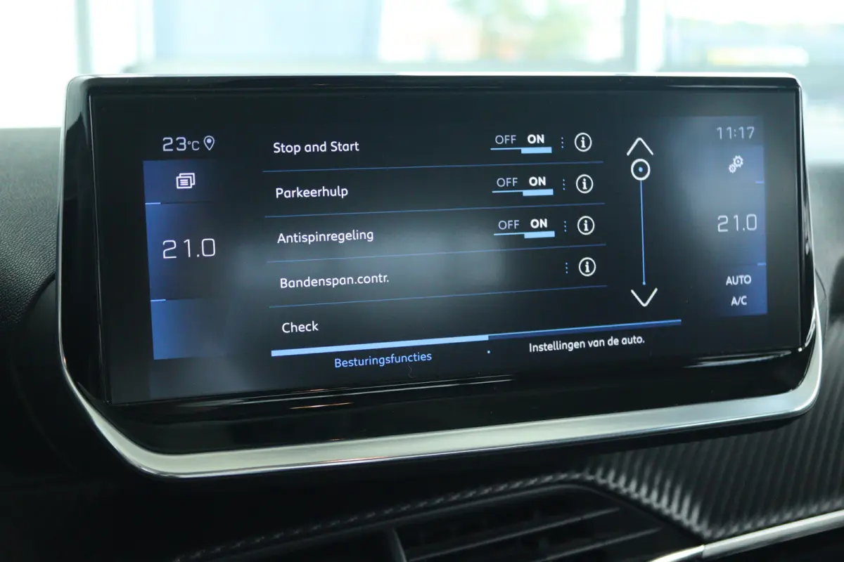 1.2 Turbo Allure | Cruise Control |  Camera | Carplay | Navi | i-Cockpit | LED | Lichtmetaal | Climate